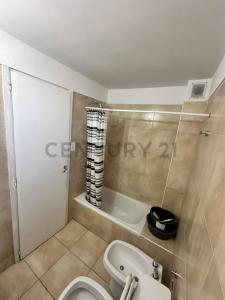 Buenos Aires 2075, Rosario, Santa Fe 2000, Argentina