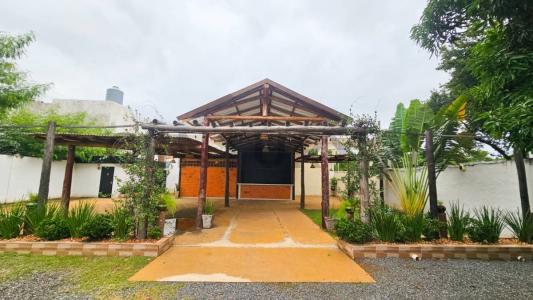 Limpio, Central 00001, Le Paraguay