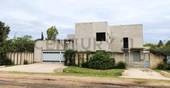 Los Tilos esq. Los Jacarandas , Rafaela, Santa Fe 2300, Argentinien