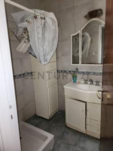 7 entre 41 y 42 ., La Plata, GBA Sur 00001, Argentina