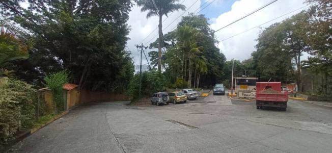 urb parque oripoto cerca de la ceiba jenny coraspe, Caracas, Miranda 00001, Venezuela