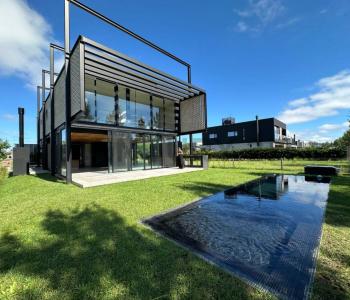 Blvrd de los Castaños 500, Tigre, GBA Norte 1670, Argentina