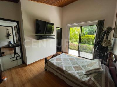 Armenia, 金迪奧 00001, 哥倫比亞