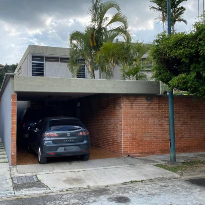 Chuao, Calle Canaima Quinta El Casquillo, Caracas, Miranda 1050, Venezuela