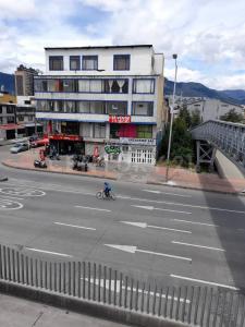 carrera 30 5-30, ボゴタ, クンディナマルカ 00001, コロンビア