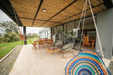 Armenia, 金迪奥 00001, 哥伦比亚