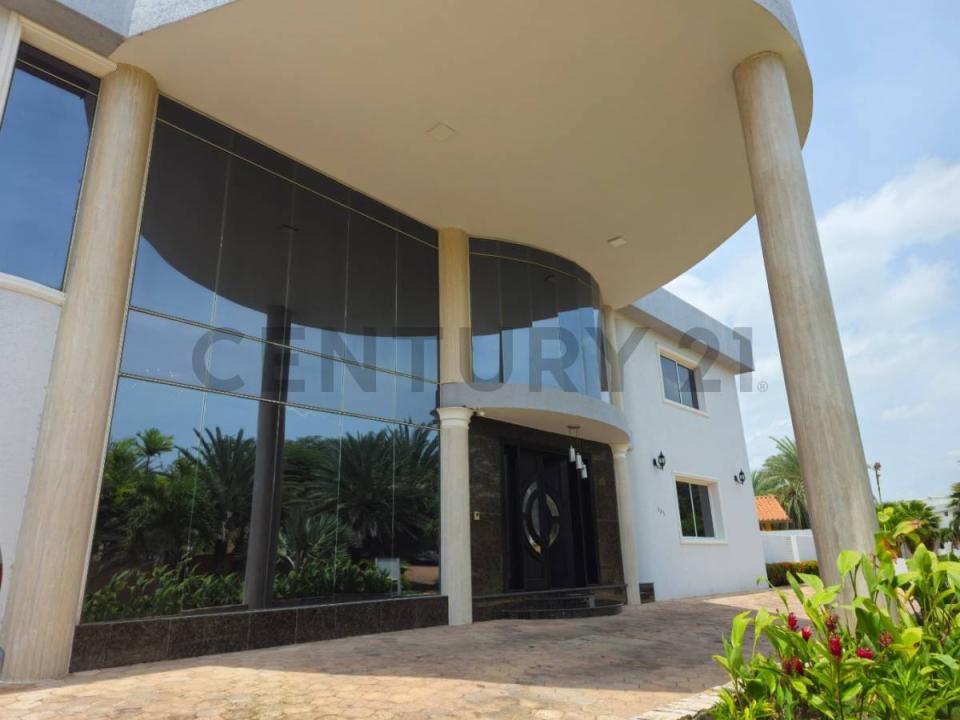 Avenida Diego Bautista Urbaneja Conjunto Residencial Las Villas, Lechería, Anzoategui 6016, Venzuela