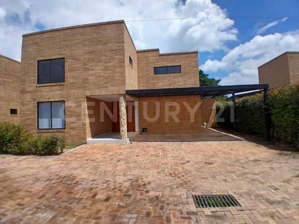 Cajica, Cundinamarca 00001, Colombia