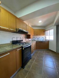 Av 3F Con Calle 67 y 65 Edificio Camila, Maracaibo, Zulia 4001, Venezüella