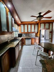 Av R8 Marina club, Lechería, Anzoategui 606, Venezuela