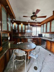 Av R8 Marina club, Lechería, Anzoategui 606, Venezuela