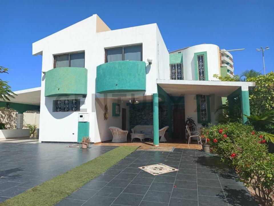 Av Costanera C.R Laguna Vieja, Barcellona, Anzoategui 6001, Venezuela