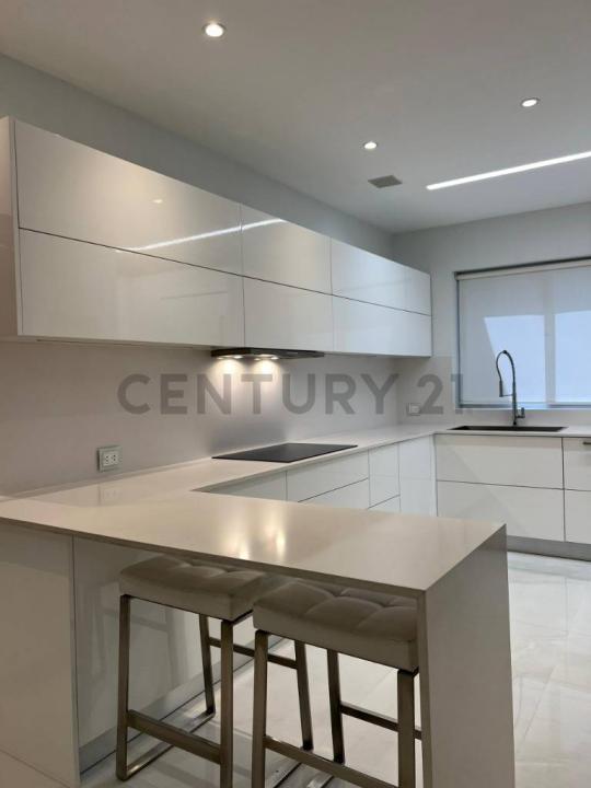 MORRO III C R HOUSE SUITES, Lechería, Anzoategui 00001, Venezuela