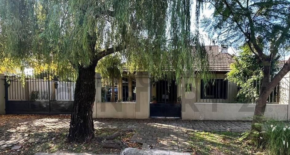 MAXIMO PAZ 422, Morón, GBA Oeste 1707, Argentina