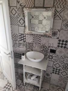 Boulevard de todos los santos 4380, Tigre, GBA Norte 00001, Argentina