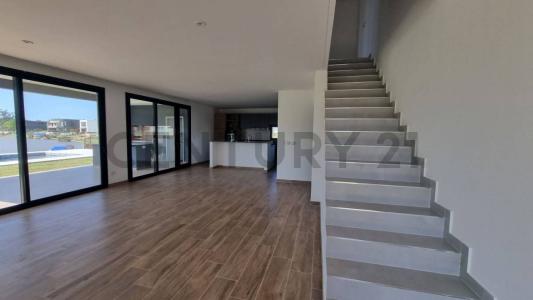 Boulevard de todos los santos 5000, Tigre, GBA Norte 1622, Argentina