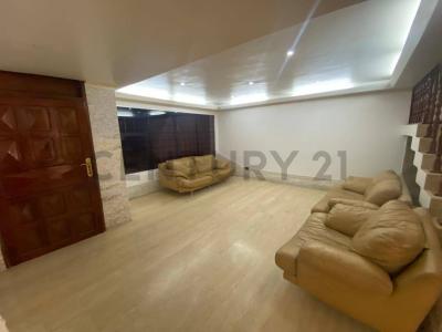 Sector Loira Urbanización Las Rosas SANTA EDUVIGIS, Caracas, Distrito Capital 1010, Venezuela