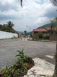 manzana 6 Casa Quinta Urbanizacion El Castaño, Maracay, Aragua 2101, Venezuela