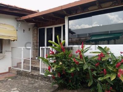 manzana 6 Casa Quinta Urbanizacion El Castaño, Maracay, Aragua 2101, Venezuela