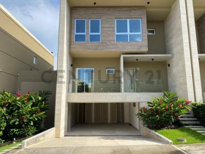 CONJUNTO RESIDENCIAL CUMBRE DE GUATAPARO ETAPA 1 URB BELLA VISTA TOWN HOUSE N.19, Valencia, Carabobo 2001, Venezuela