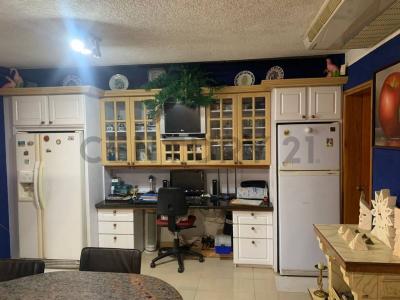 CALLE TAJALI QUINTA SETEVENTOS, Lechería, Anzoategui 6016, ベネズエラ