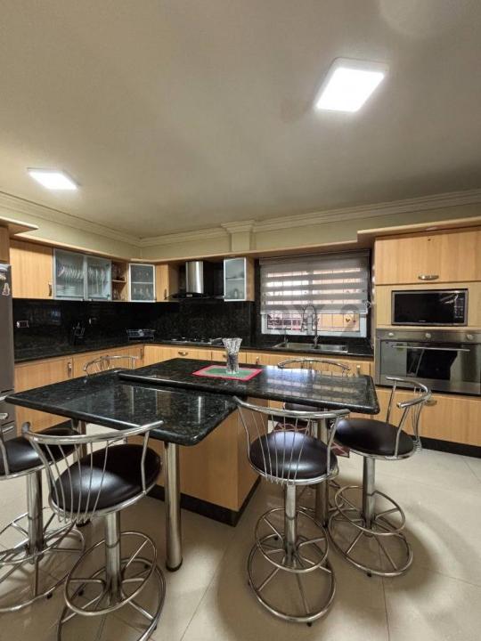 AVENIDA JESUS SUBERO CONJUNTO RESIDENCIAL VILLAS SANTA ESMERALDA, El Tigre, Anzoategui 6050, ベネズエラ