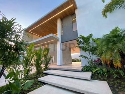 Calle AC-2, Caurimare Casa P3, Caracas, Miranda 1061, Venezuela