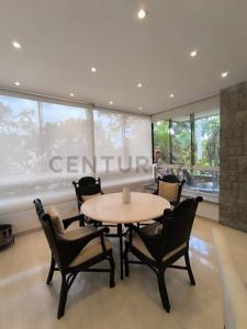 Calle D Residencias Vista Cristal, Caracas, Miranda 1080, Venezuela