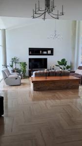 Principal de la Urbanización Club de Campo 8, San Antonio De Los Altos, Miranda 1204, ונצואלה 