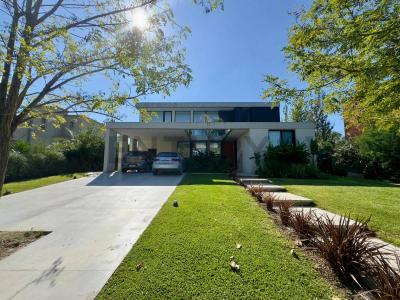 libertad , Escobar, GBA Norte 1625, Argentina