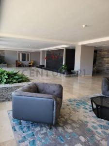 Terrazas del Country Residencias D9, Valencia, Carabobo 2001, Venezuela