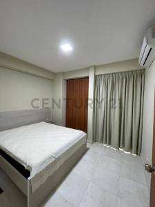 Los pinos Piedras pintada Titanium suites, Valencia, Carabobo 2001, Venezuela