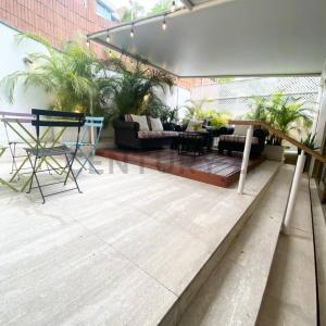 Calle 2 Planta Baja Duplex Campo Alegre, Caracas, Miranda 2001, Venezuela