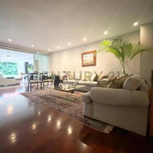 Calle 2 Planta Baja Duplex Campo Alegre, Caracas, Miranda 2001, Venezuela