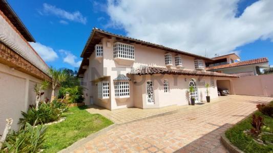 Calle La Floresta Parcela 230, San Antonio De Los Altos, Miranda 1204, Venezuela