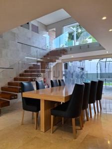 Principal SN, San Antonio De Los Altos, Miranda 00001, Venezuela