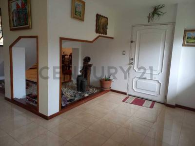 PRINCIPAL URB PARQUE EL RETIRO, San Antonio De Los Altos, Miranda 00001, ונצואלה