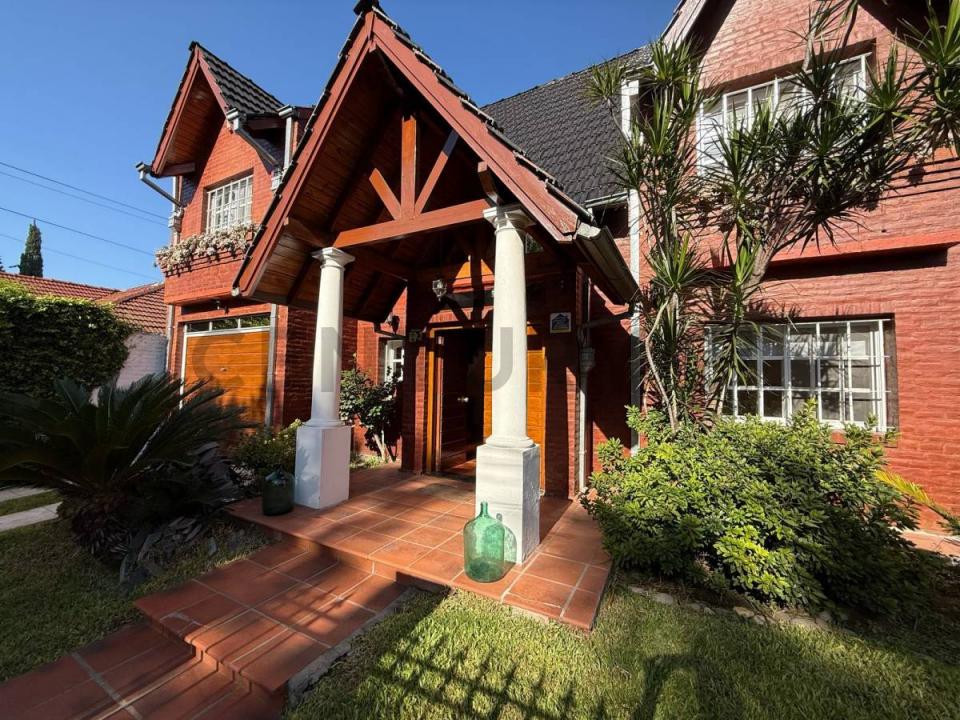 Neuquen 1100, Morón, GBA Oeste 1684, Argentina