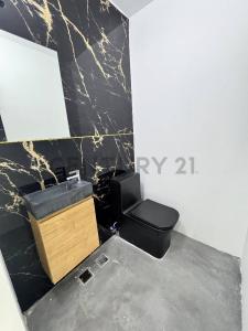 Lechería, Anzoategui 6016, Venezuela