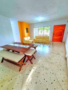 Lechería, Anzoategui 6016, Venezuela