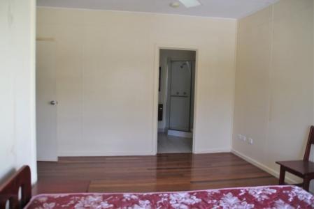 "8 Mile", National Capital District, 土耳其