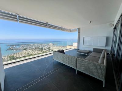 Agios Tychonas, Chipre