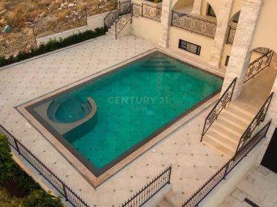 Mesa Geitonia, Cyprus