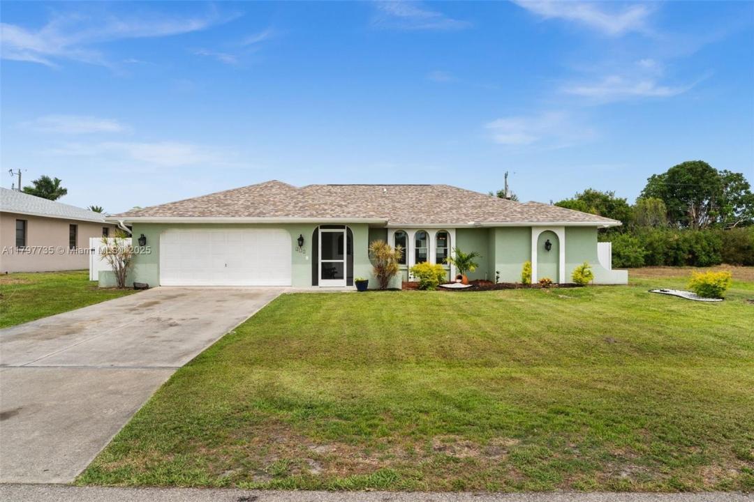 415 Se 12th Ct, Cape Coral, Floride 33990, États-Unis