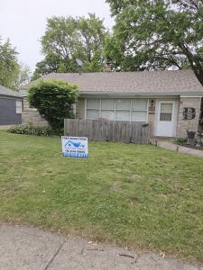 17613 Dundee Avenue, Homewood, Illinois 60430, USA