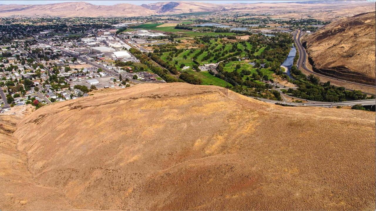 Tbd Lookout Pt/naches River, Selah, Washington 98942