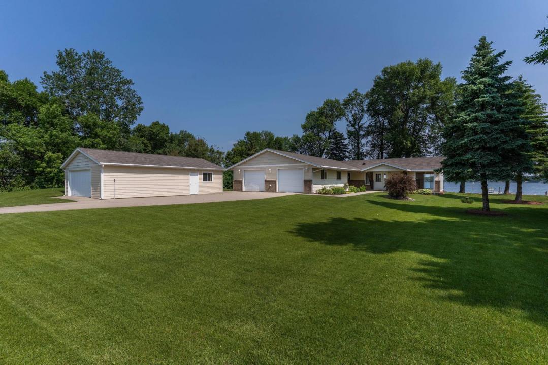 22694 Coney Island Drive, Clitherall, Minnesota 56524, USA