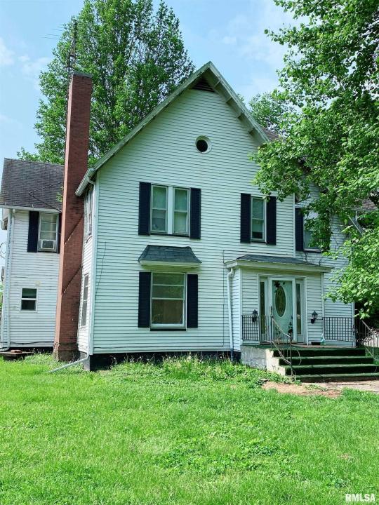 301 Cortland Avenue, Avon, Illinois 61415