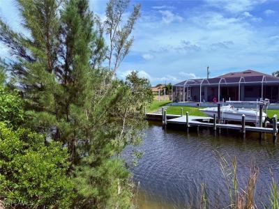 1812 Sw 28th Lane, Cape Coral, Florida 33914