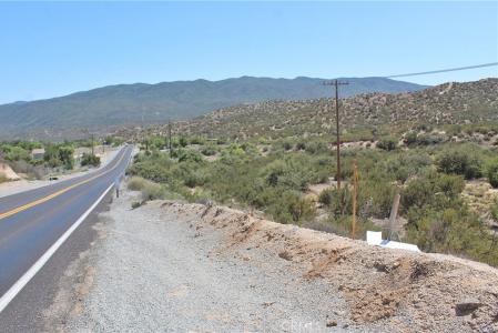 11 Summit Valley Road, Hesperia, Californie 92345, États-Unis